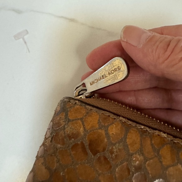 Micheal Kors snakeskin wallet - Picture 5 of 7